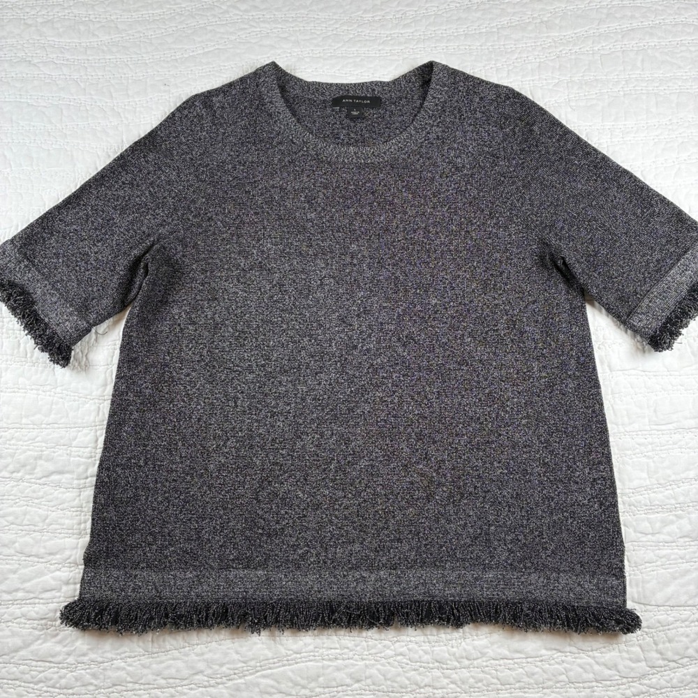 Ann Taylor Knit Top Sz L Black White Fringe Trim Short Sleeve Stretch Capsule
